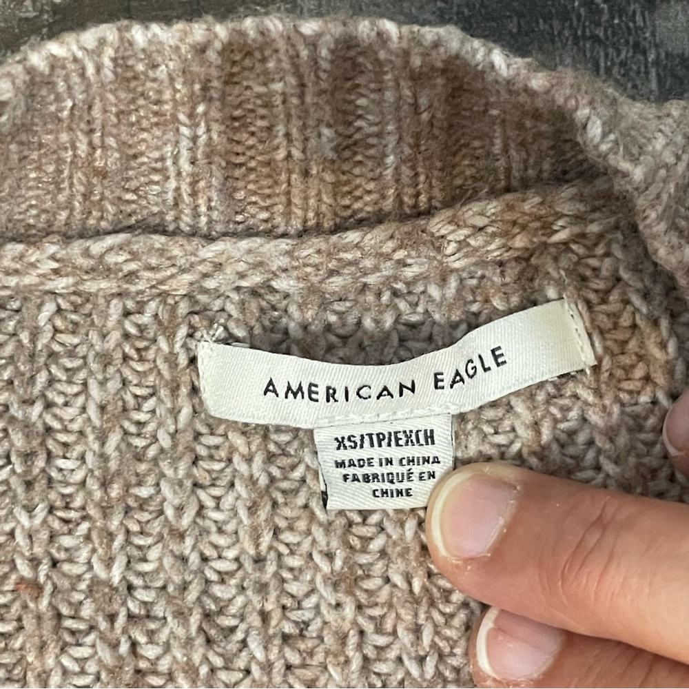 American Eagle Outfitters Crew Neck Sweater Oversized Knit Women’s XS Tan Cream - Picture 12 of 14